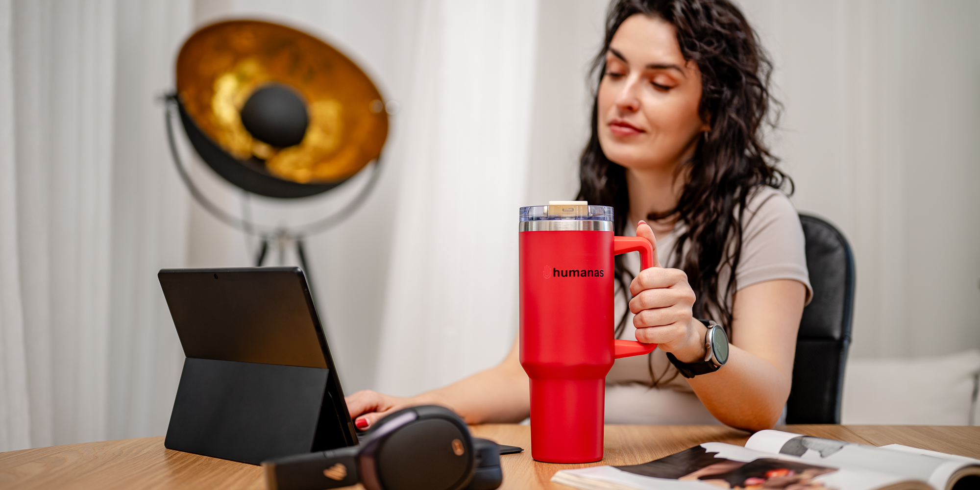 Kubek termiczny Humanas Viva 1200 ml - czerwony